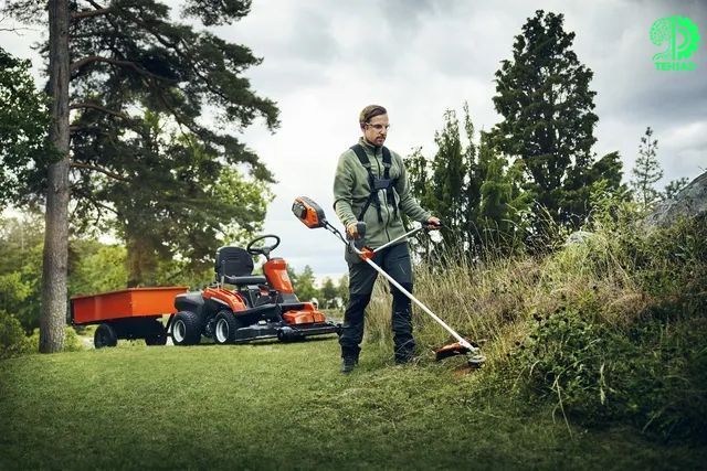 Трактор Husqvarna TC 100i 9707450-01 фото